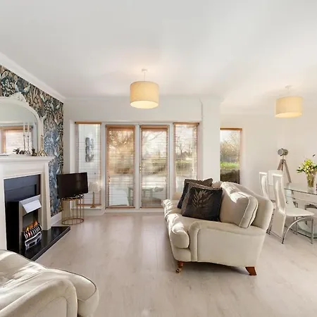 Relax And Rest In Rathlin Hall, 15 Dublin